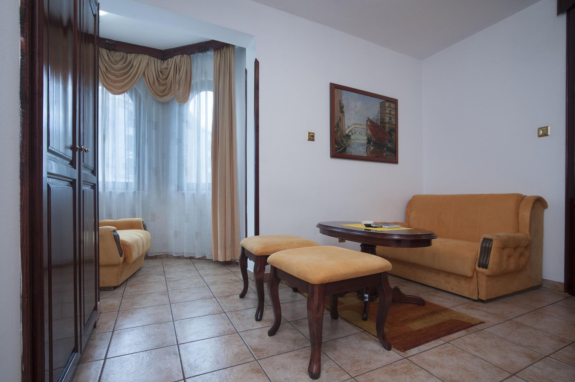 Hotel Vila Lux Budva Buitenkant foto