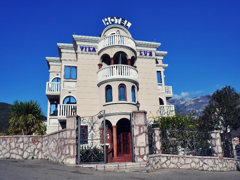 Hotel Vila Lux Budva Buitenkant foto