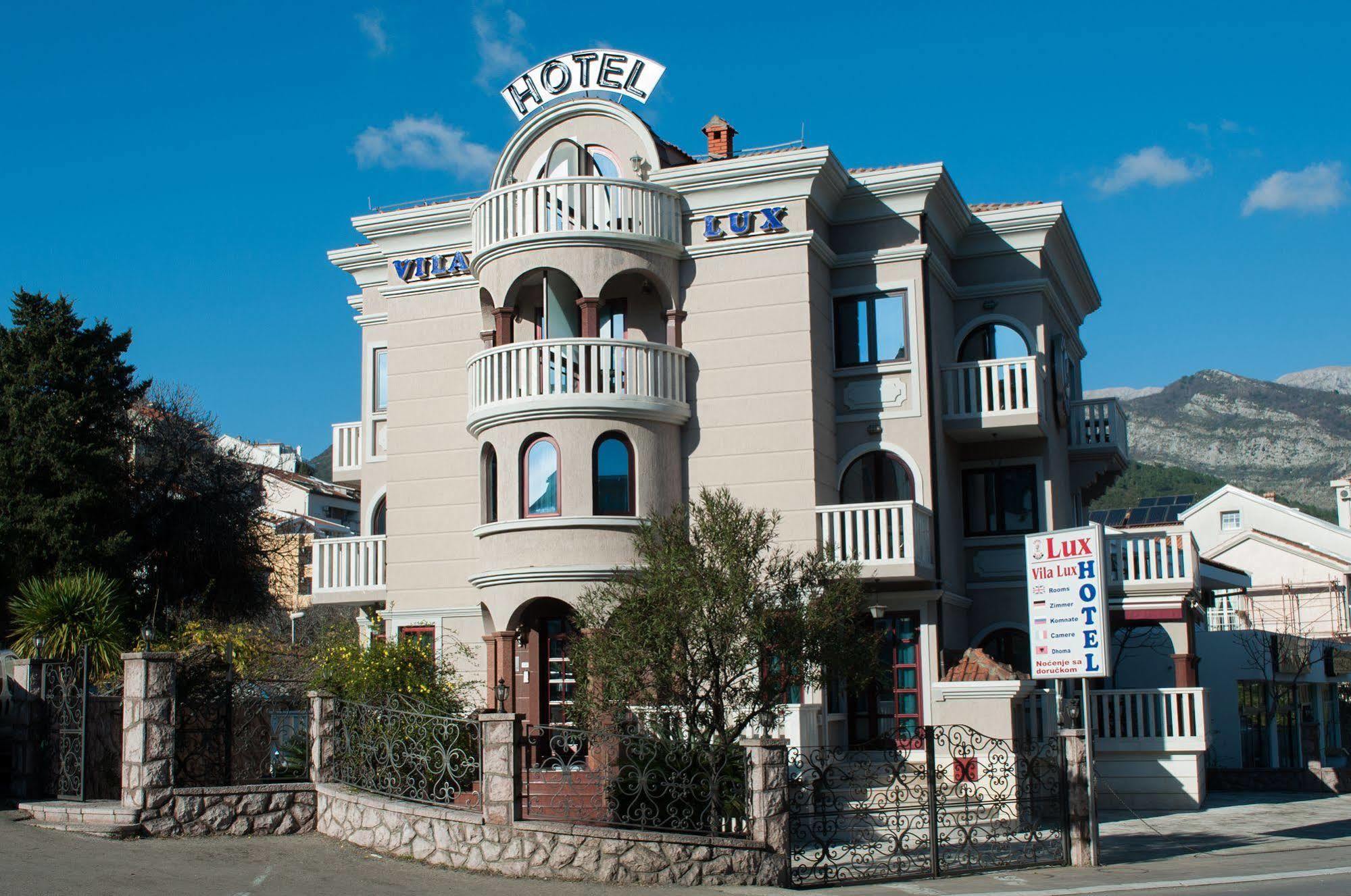 Hotel Vila Lux Budva Buitenkant foto